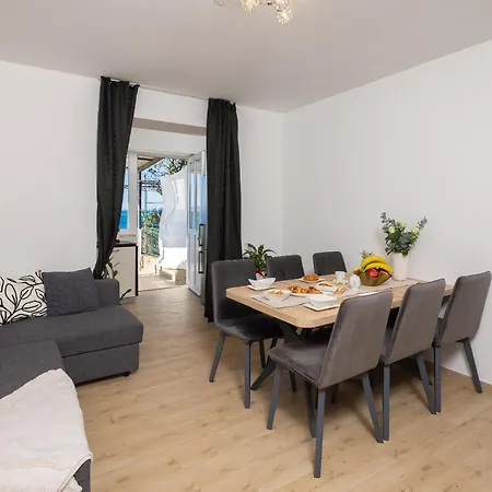 Apartamento Anamarie Beachfront