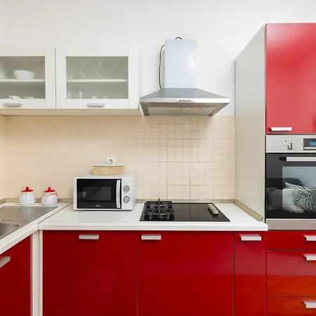 Anamarie Beachfront Apartman