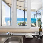 Anamarie Beachfront Apartment Omis
