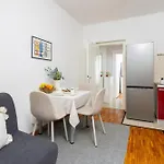 Apartment Anamarie Beachfront Omis