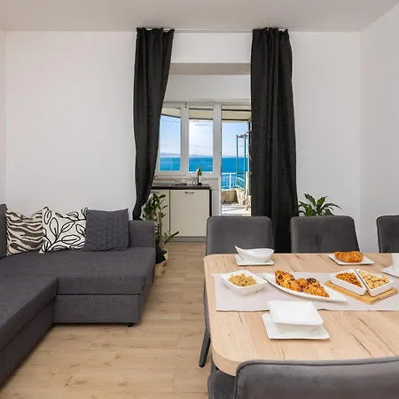 Anamarie Beachfront * Omis