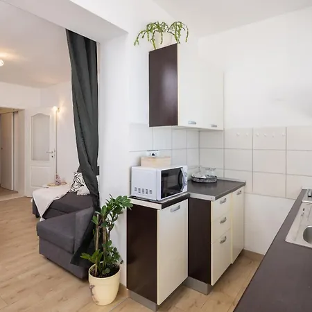 Anamarie Beachfront Apartamento