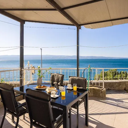 Anamarie Beachfront * Omis