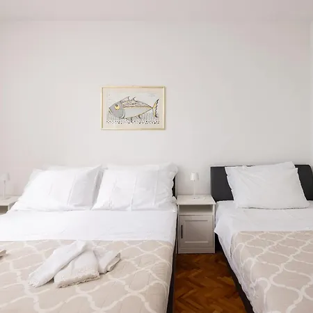 Anamarie Beachfront Apartamento