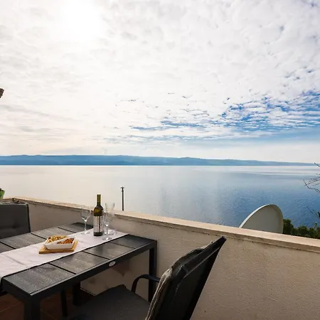 Anamarie Beachfront Apartamento